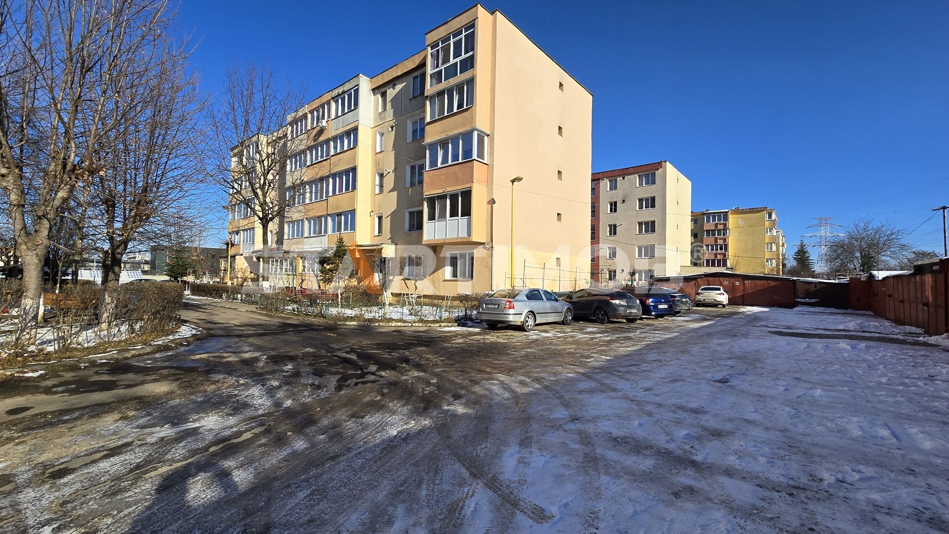 Apartament doua camere decomandat Drumul Cernatului