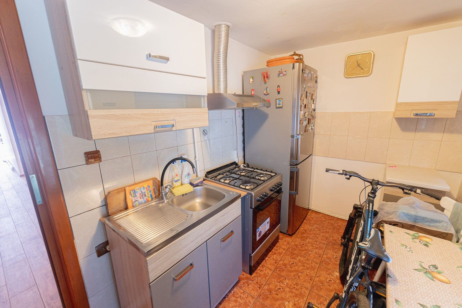 Casă 3 camere, 368mp teren, supr. utila 90mp, pe str. Focșa din Tecuci - imaginea 8