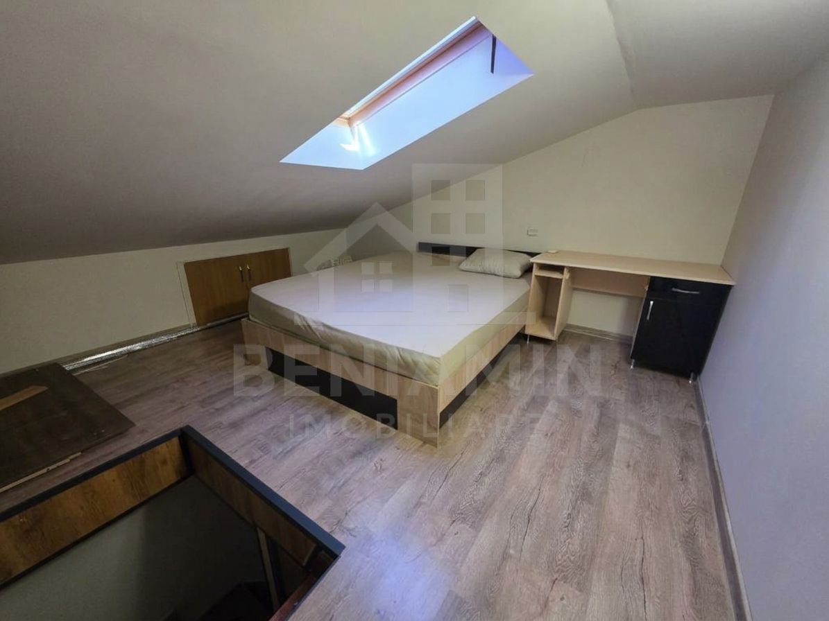 3 Camere- Noua- Renovat- Scara Interioara - centrala termica - imaginea 4