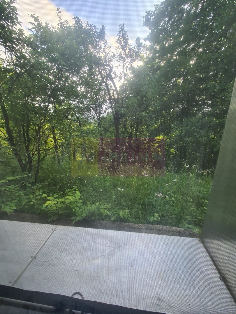 Vila de vanzare cu 6 camere in Cornu (teren 6.600 mp)