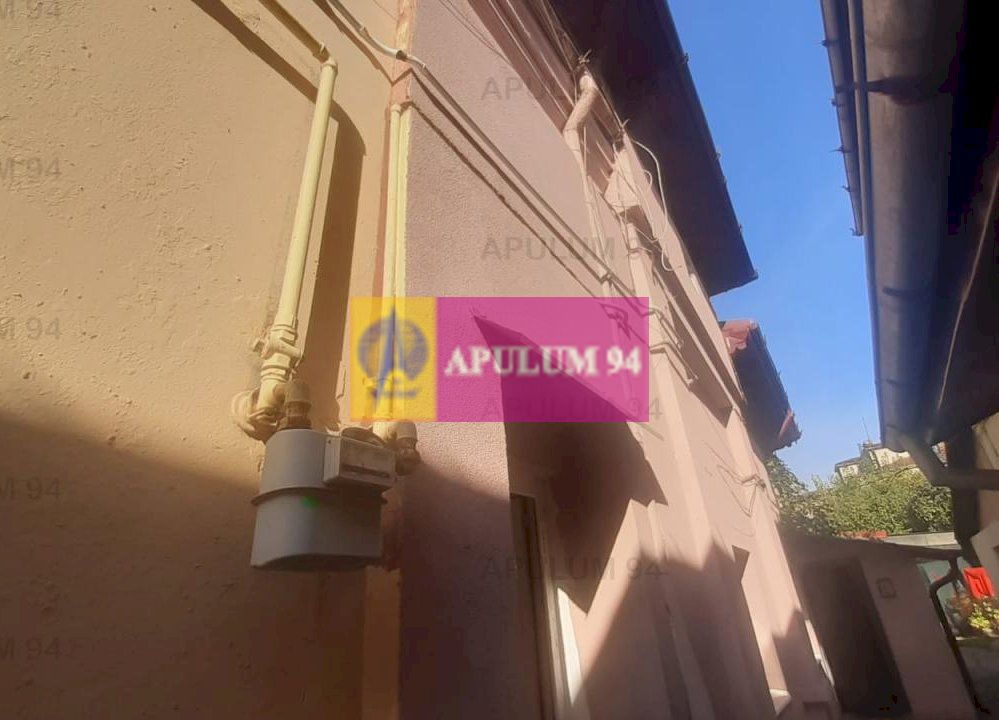 Casă pe Calea Plevnei lângă Spitalul Militar