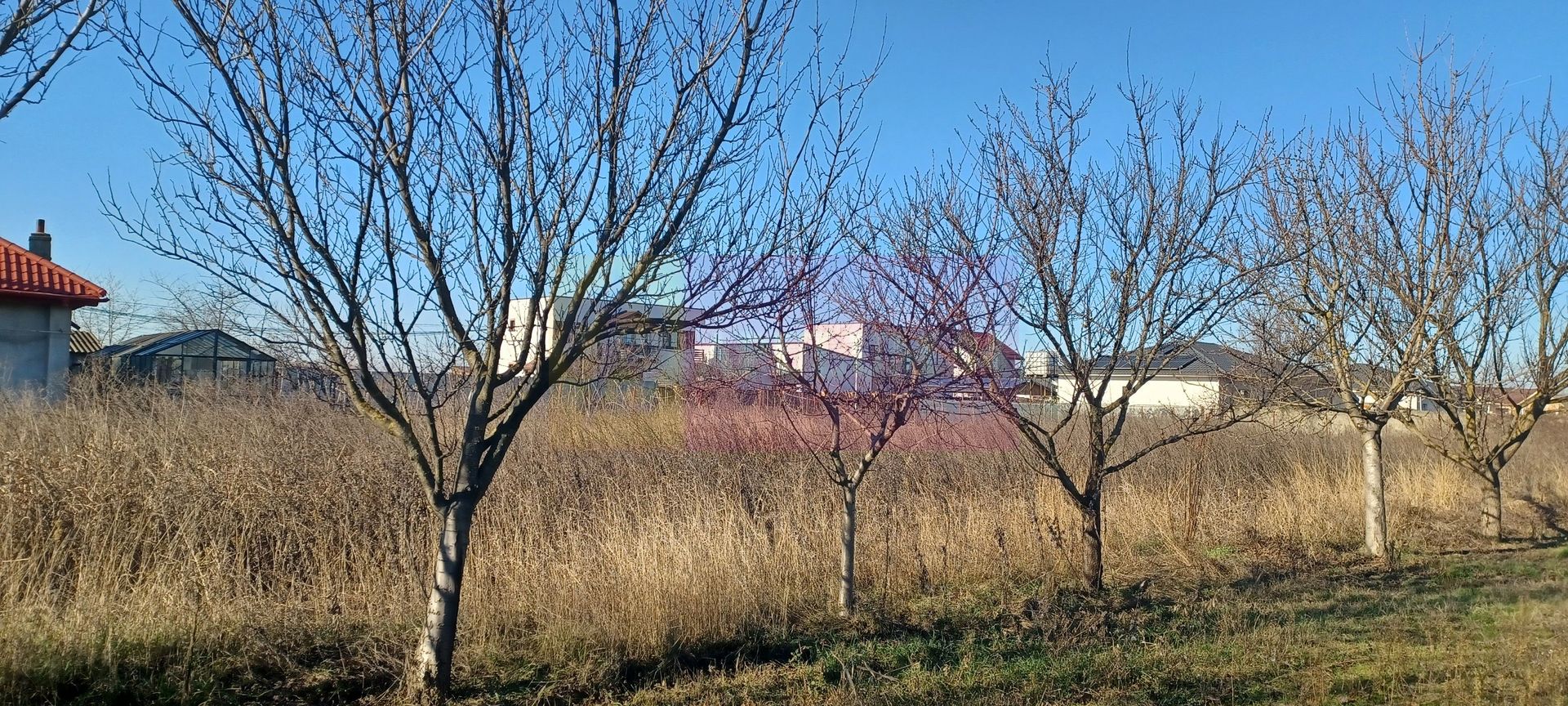 Săbăreni, teren construibil 2040 mp, stradal cu utilităti