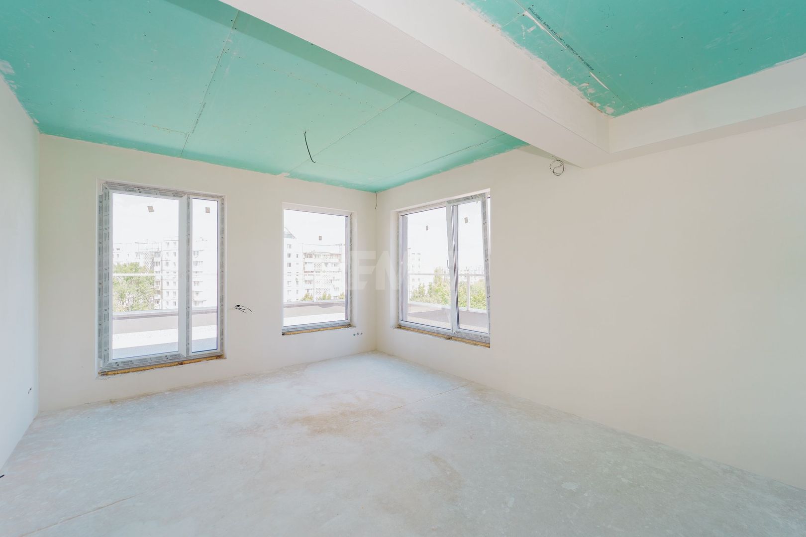 Penthouse 219,6 m² în Buiucani | Terase generoase | Lift direct - imaginea 9