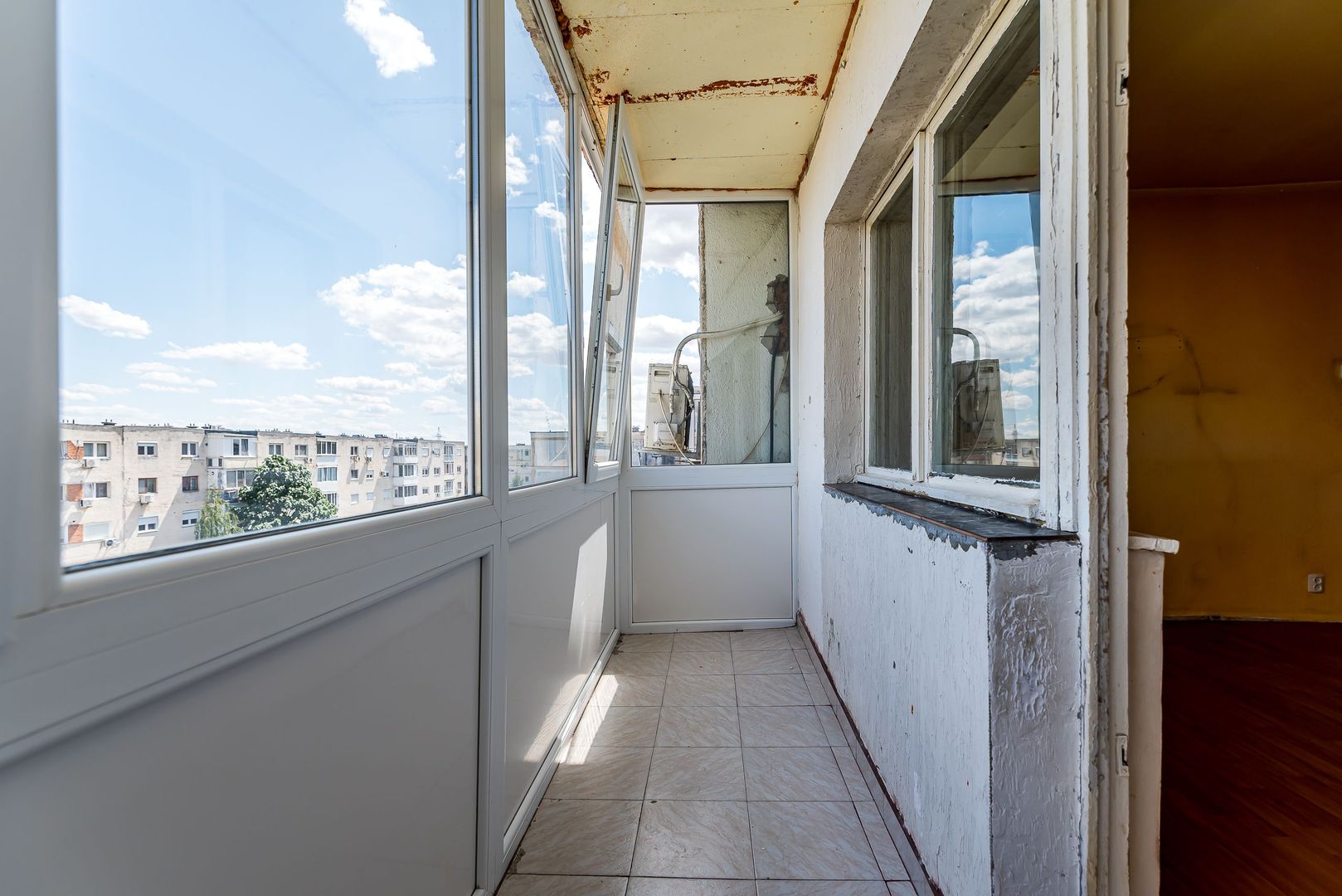 Imagine 5 - Apartament 2 camere - 50 mp util - Micalaca - COMISION 0
