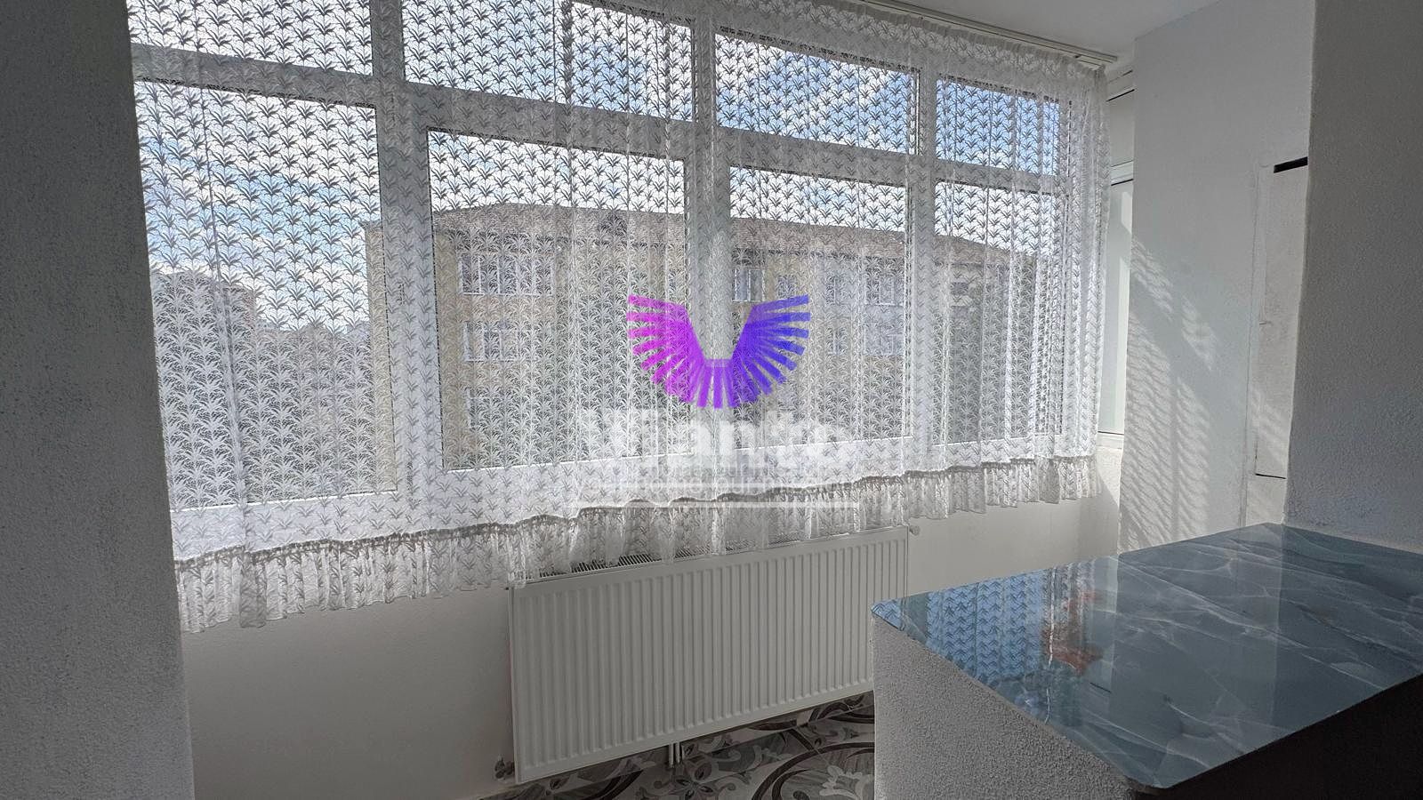 Apartament 3 camere mobilat prima inchiriere Hipodrom I-Luptei
