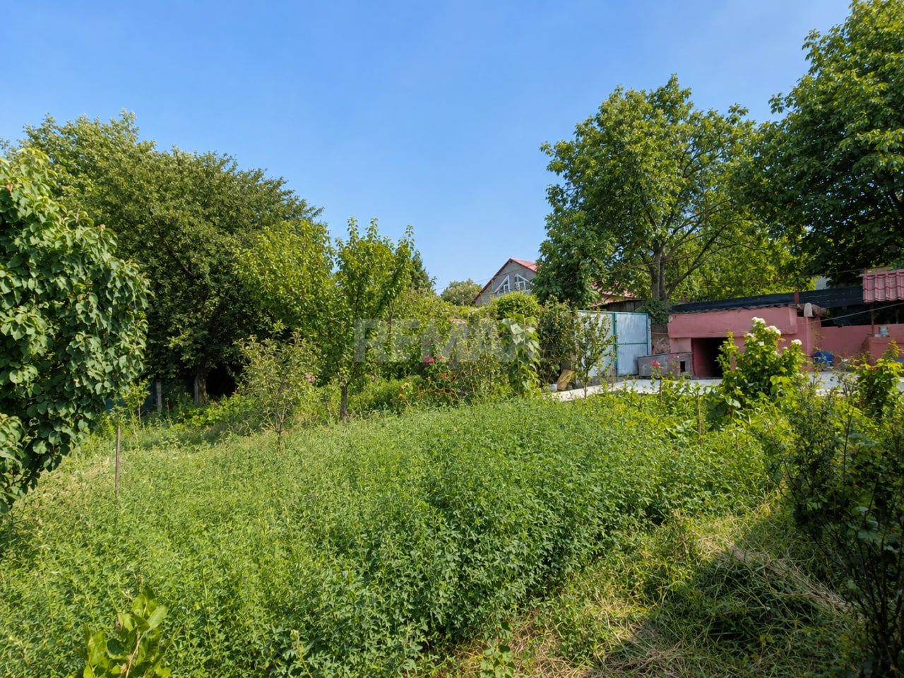 Strășeni.  Apartament la sol cu 3 dormitoare + living, teren și garaj. - imaginea 7