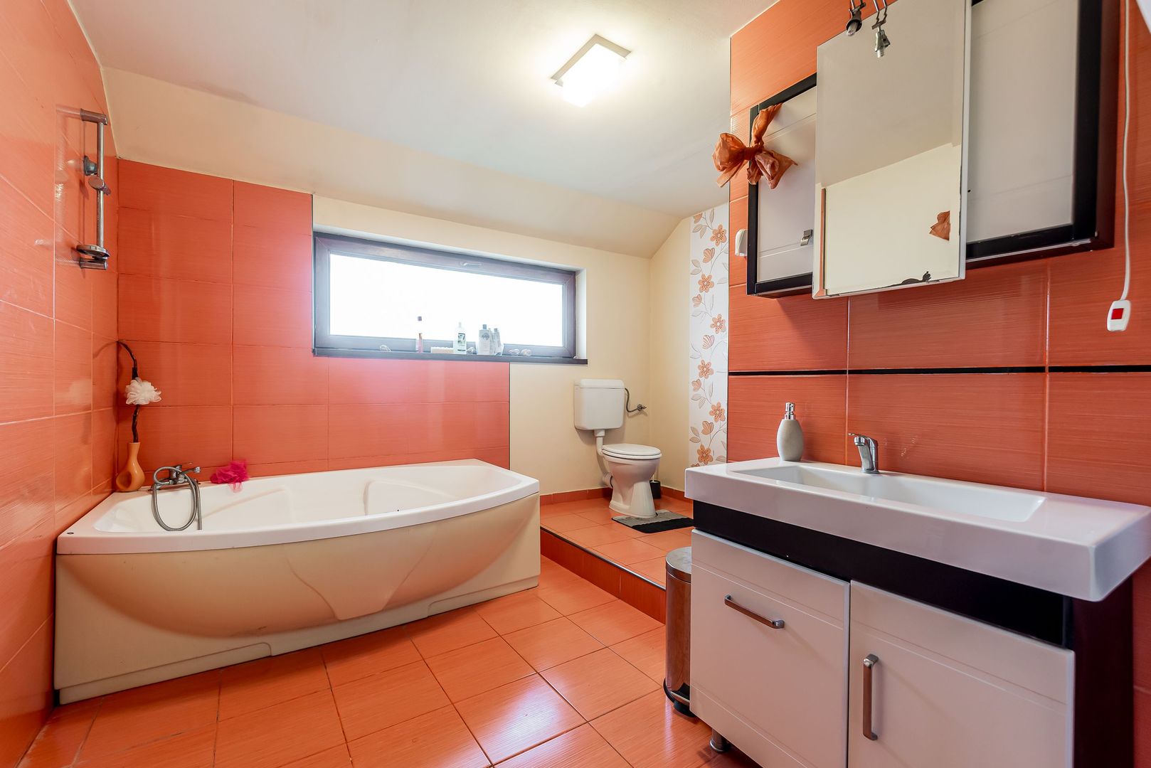 Imagine 11 - VILĂ MODERNĂ CU PISCINĂ, SAUNĂ- COMISION 0% – ARADUL NOU