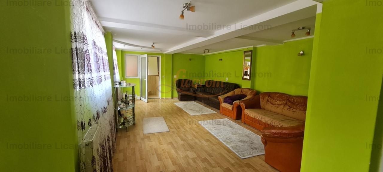Casa individuala cu 2 apartamente, 6 camere,teren 403 mp,ASTRA. - imaginea 10