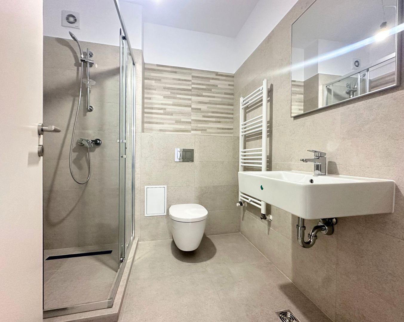 Inchiriere apartament nemobilat Casa Nobel Lângă Coresi - imaginea 16