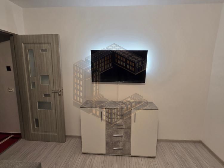 Apartament cu 3 camere, etaj intermediar, renovat, zona Sagului - imaginea 6