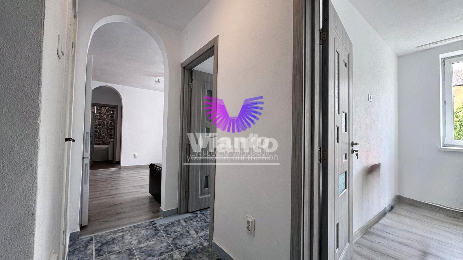Apartament 3 camere mobilat prima inchiriere Hipodrom I-Luptei
