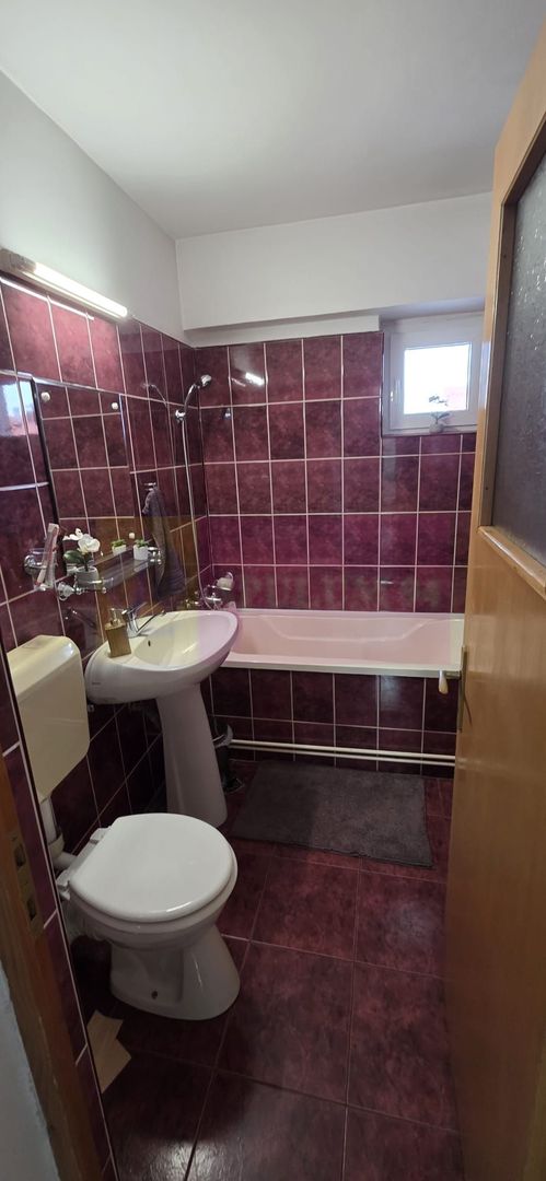 Apartamnet cu 2 cmere de vanzare in Campina