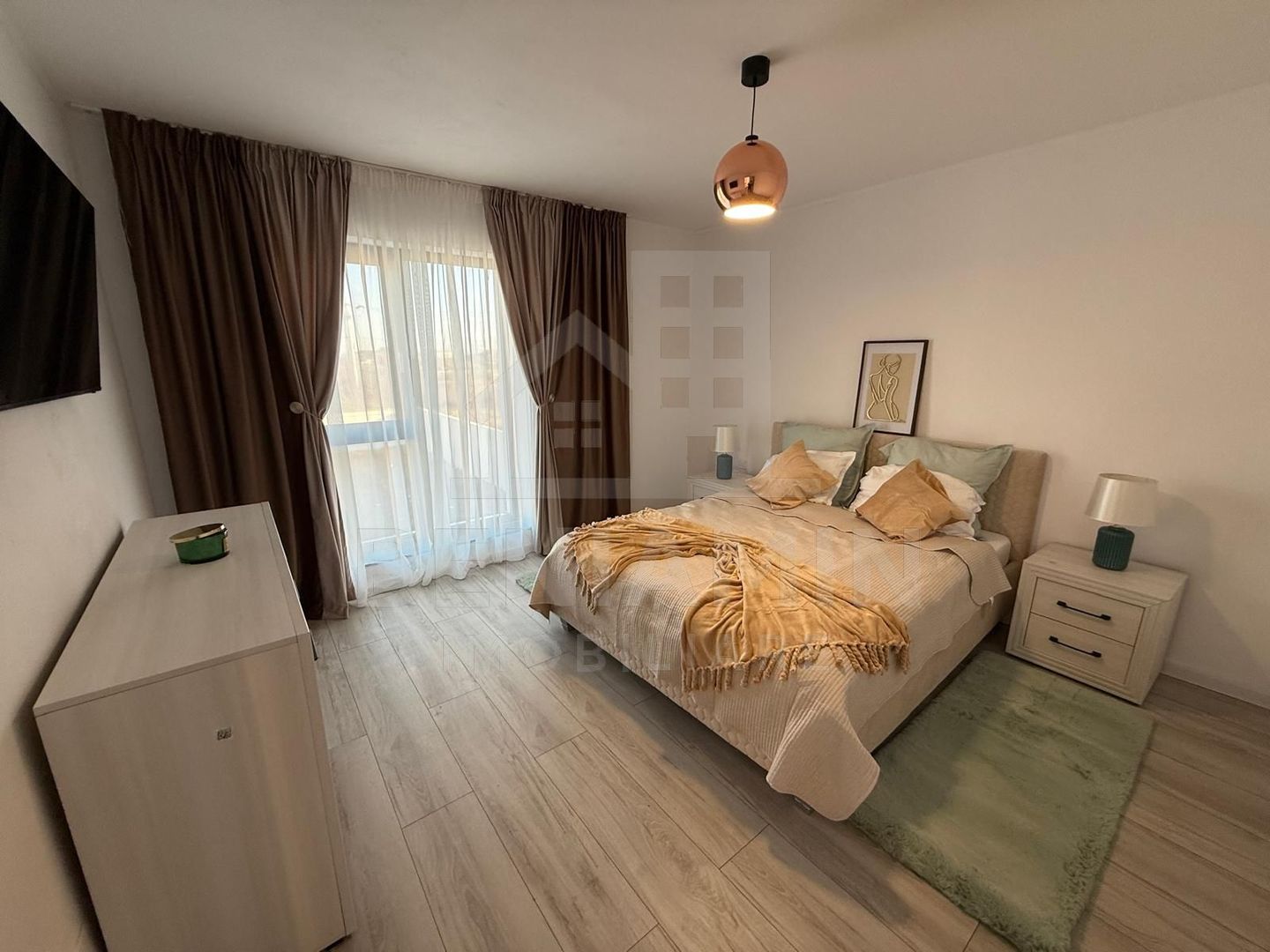 Casa Moderna-Lux-La cheie-Mobilata-Utilata-Model deosebit-Libera - imaginea 3