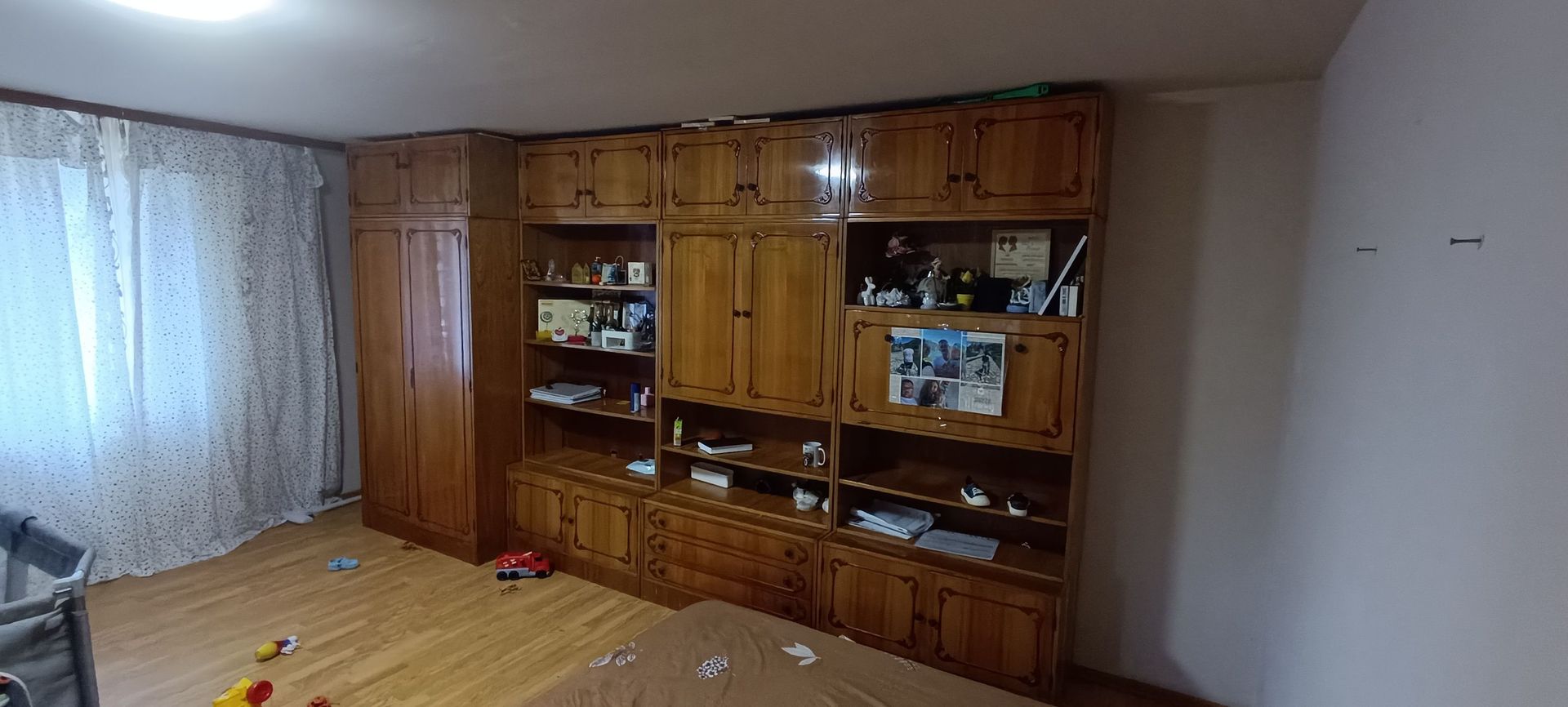 Casă spațioasă cu 4 camere , curte și teren generos în Mașloc - imaginea 9