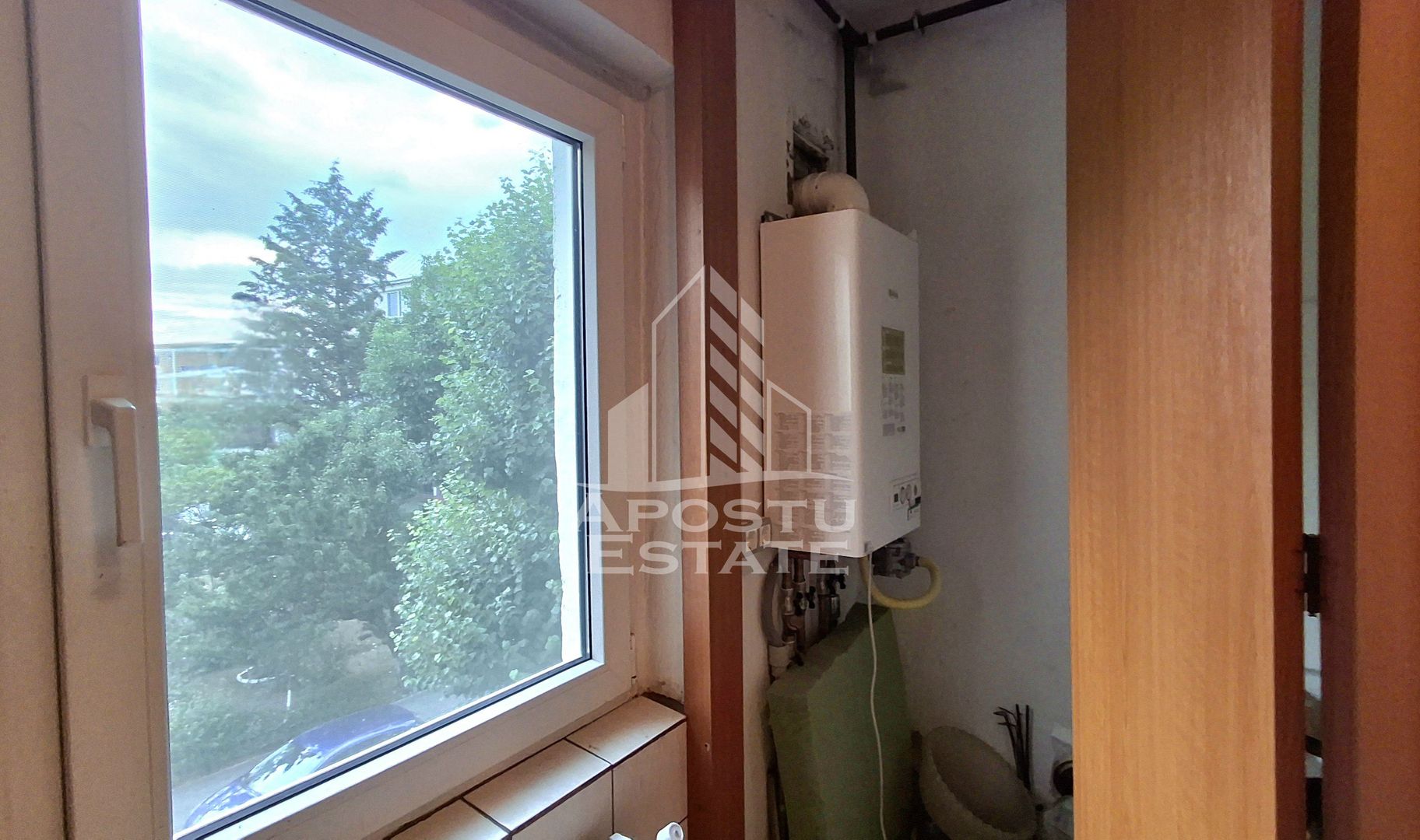 Apartament cu 2 camere in Micalaca - imaginea 14
