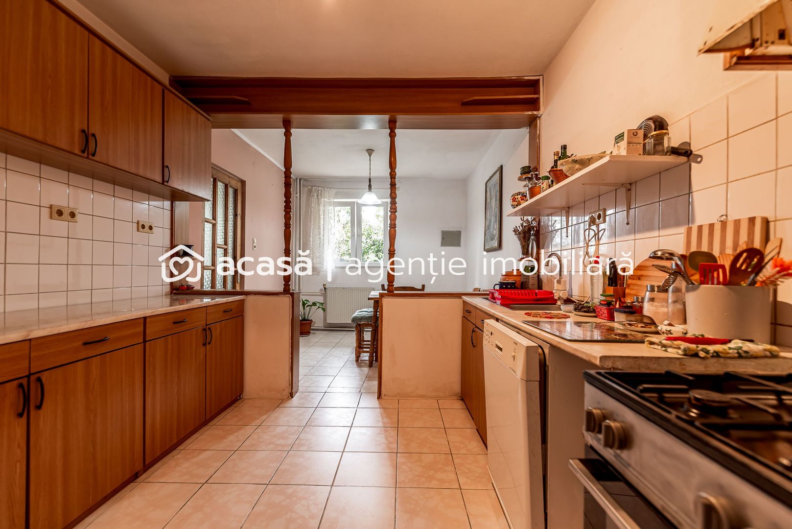 Imagine 8 - Casă 5 camere Aradul Nou Zona Tabacovici. Teren 360 mp și garaj