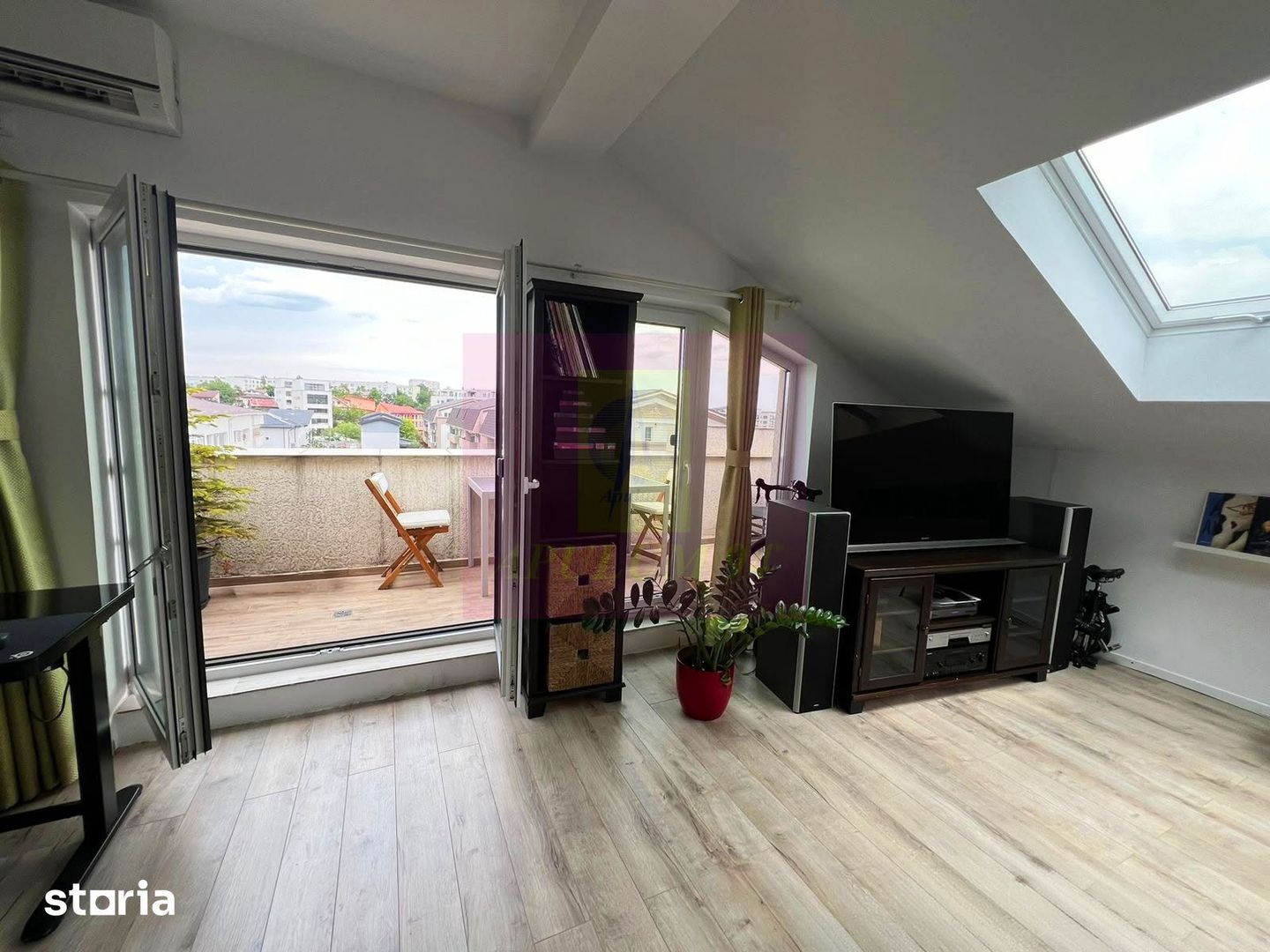 Apartament 3 camere | Două terase | Două locuri de parcare | - imaginea 8