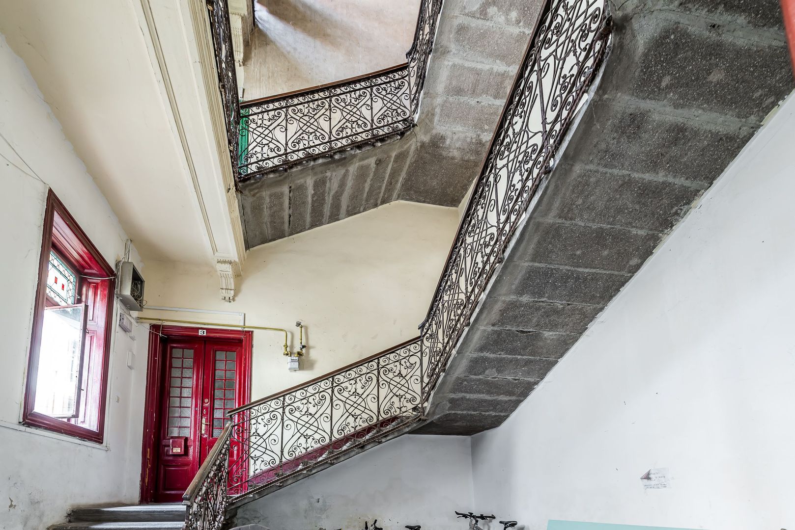 Imagine 7 - Rezervat Apartament 98 mp pe bulevardul Decebal, fatada renovata