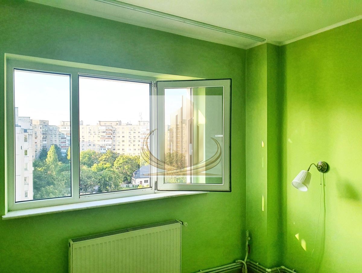 Apartament 2 camere semidecomandat cu parcare de resedinta - imaginea 2