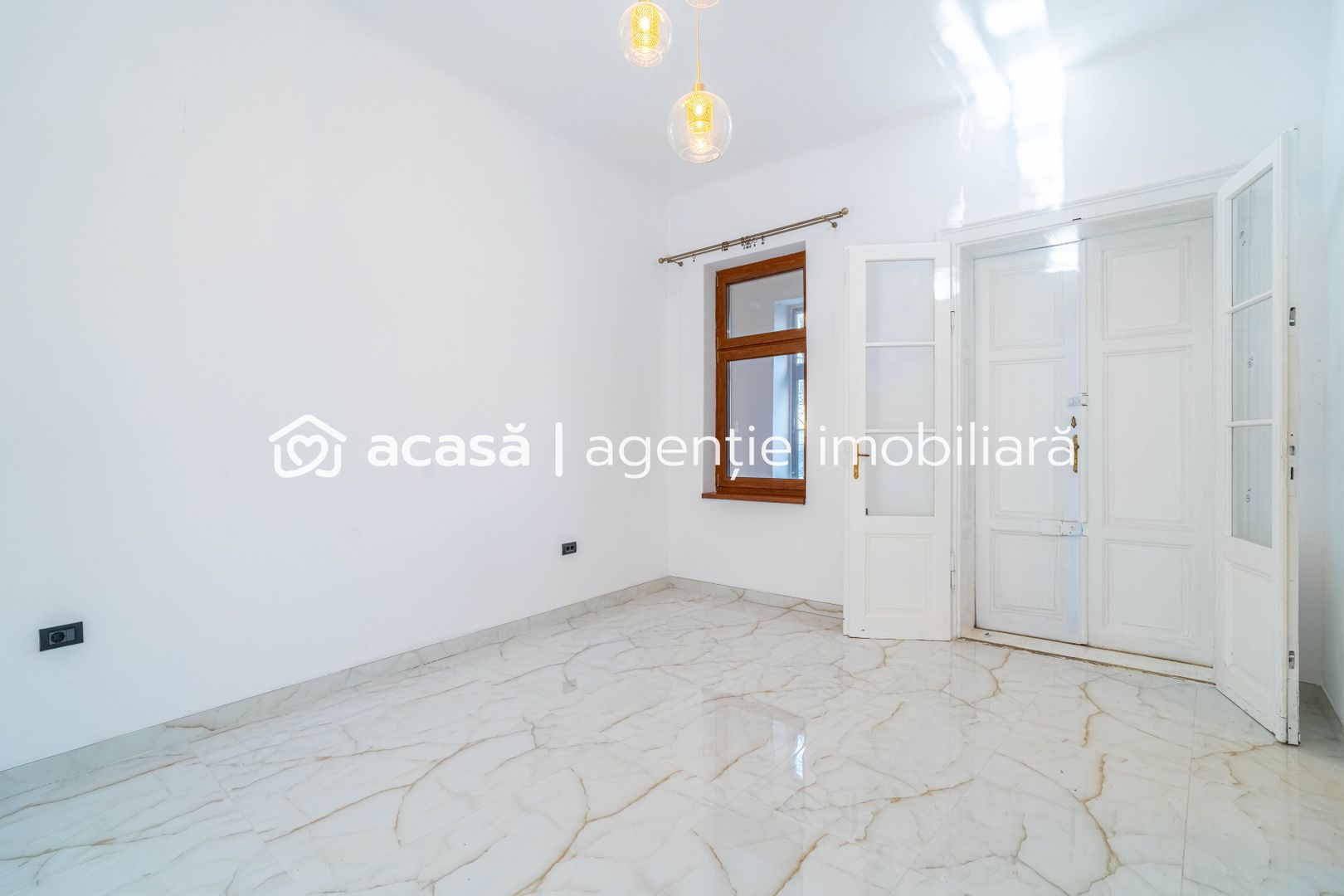 Imagine 8 - Apartament 2 camere parter înalt, amenajat complet.