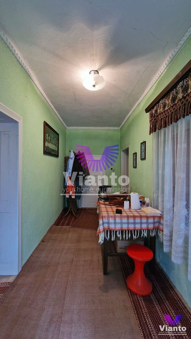 Casă în Poiana Sibiului | 909 mp teren | livadă și anexe gospodărești