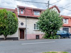 Casa Solida cu Mansarda in Zona Excelenta Parneava