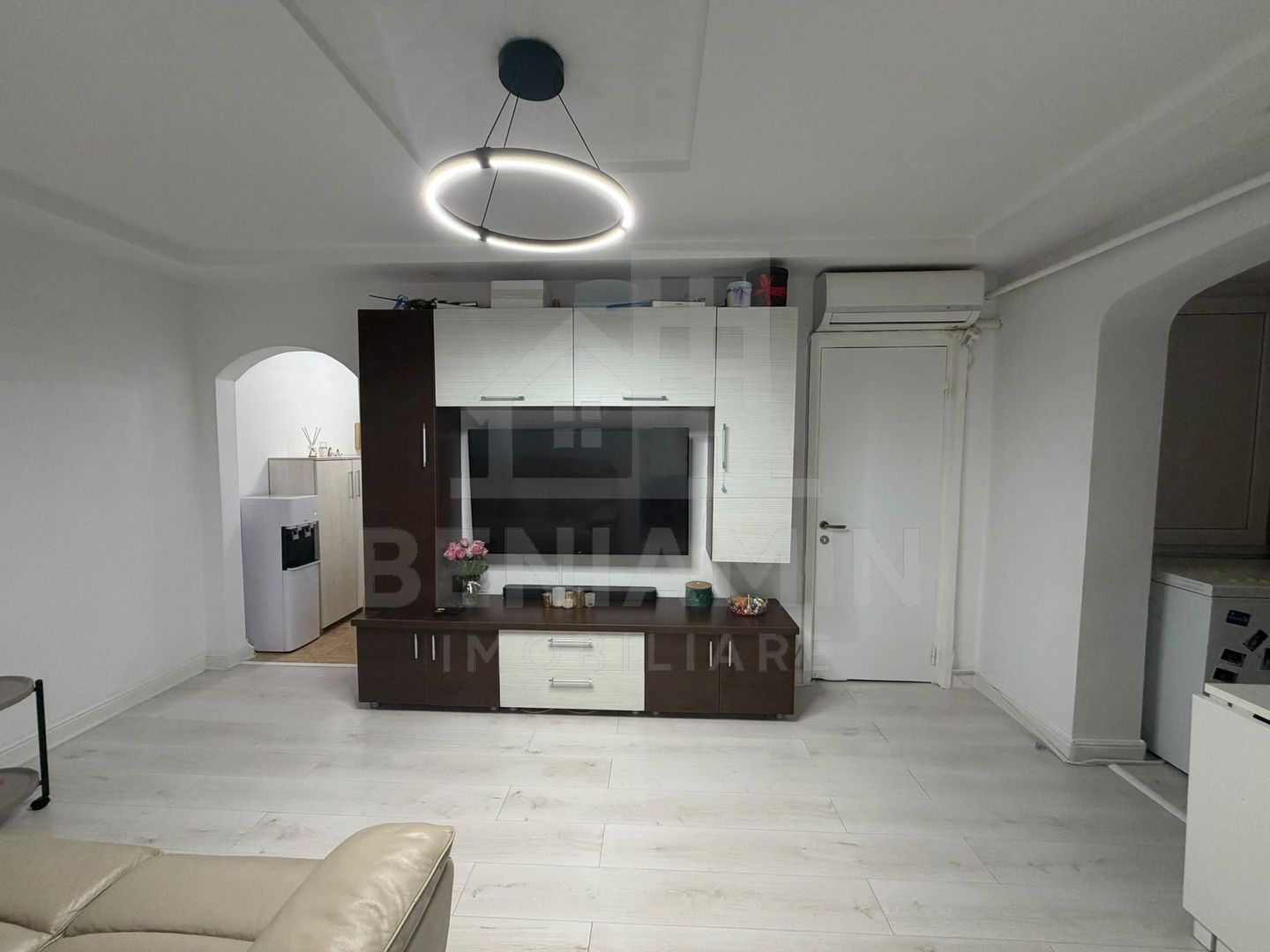 3 camere Valea Rosie Scoala 29 avand 45MP