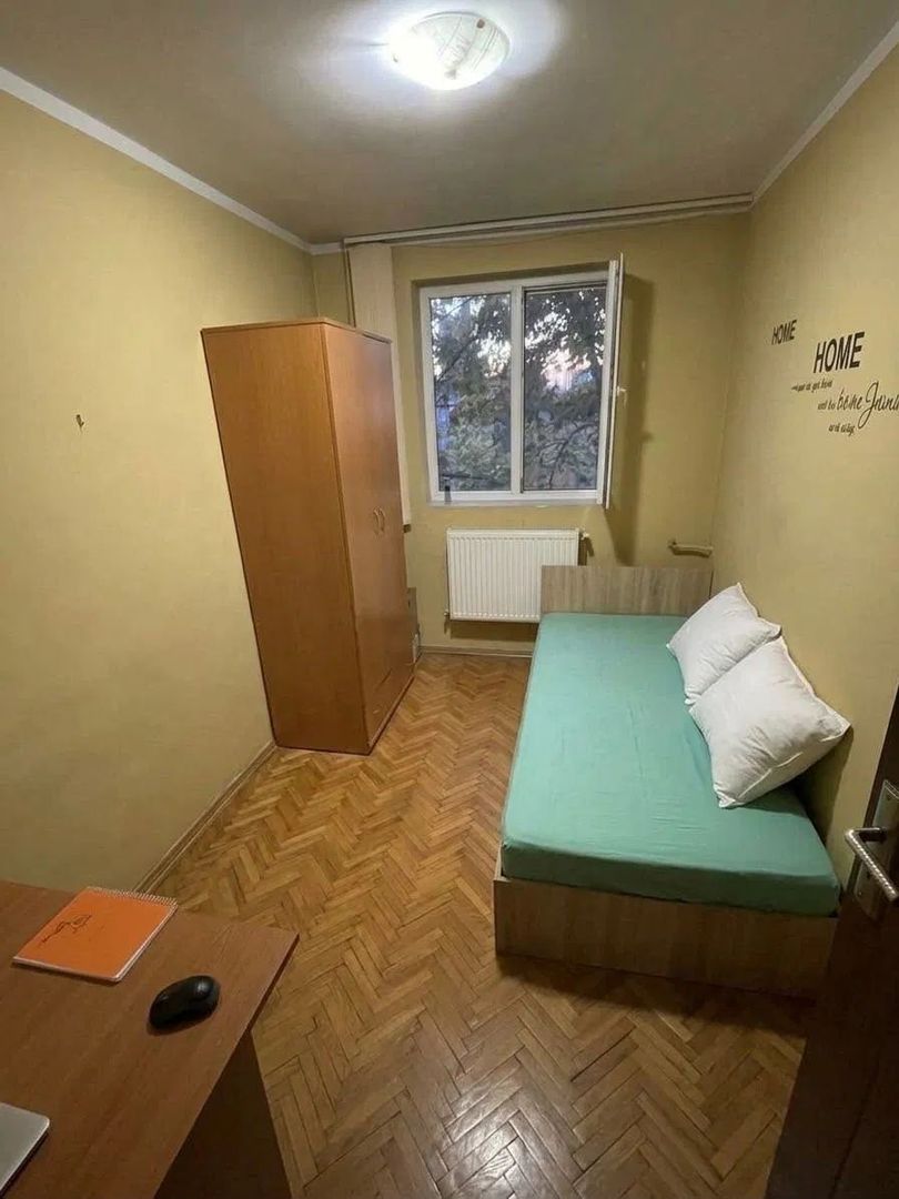 Apartament 3 camere Complexul Studentesc - imaginea 4