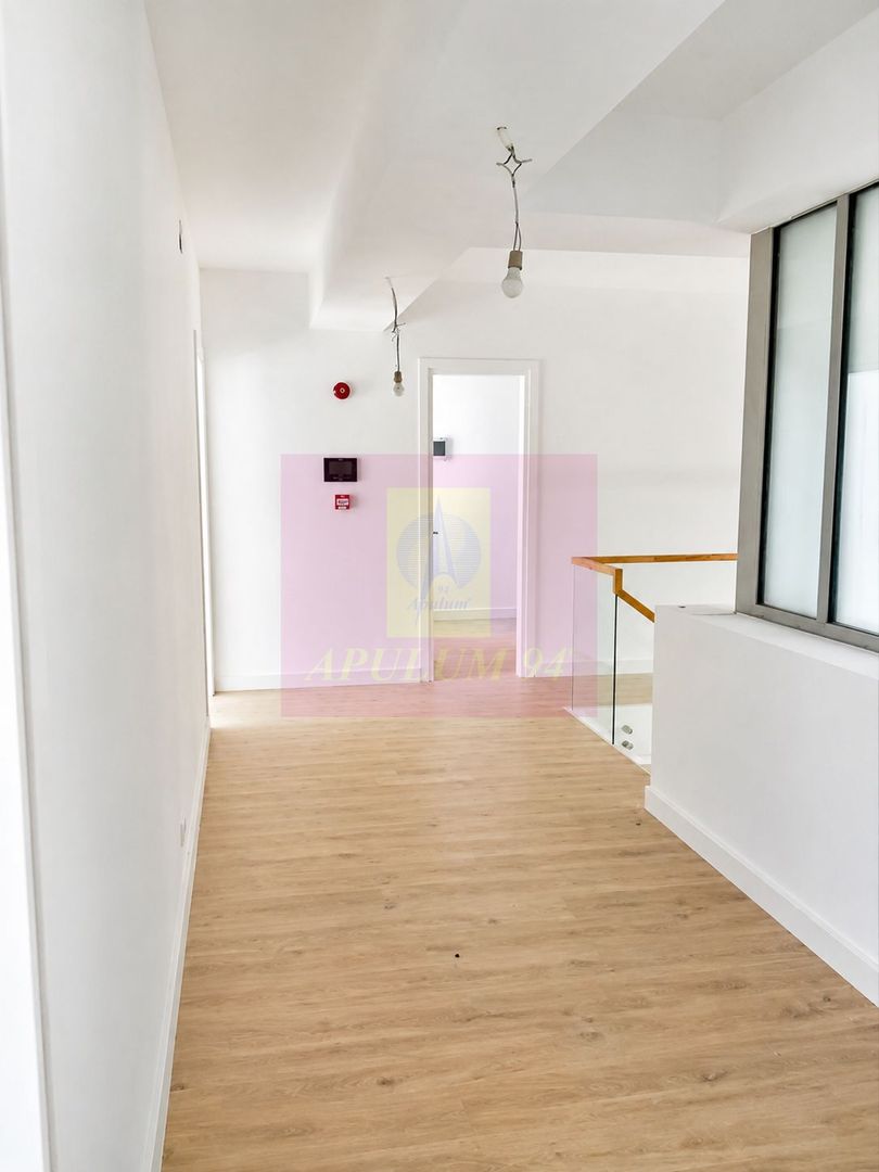Apartament 4 camere, tip duplex, P+1 – Licurg