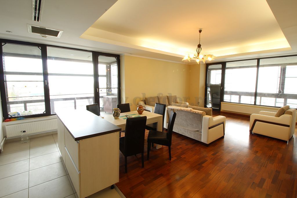 Apartament cu 4 camere langa Scoala Americana