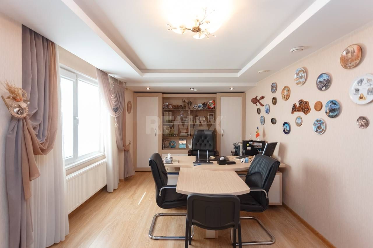 Teren pentru construcții 6.73 ari cu 2 construcții Centru, Chișinău - imaginea 16