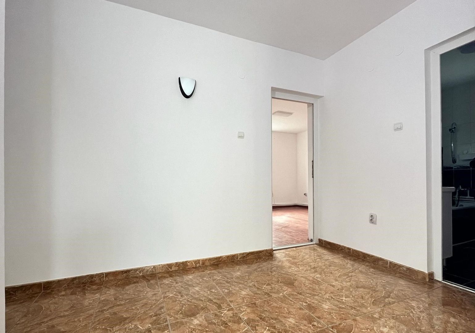 Inchiriere casa activitati office sau spatiu locativ Baneasa - imaginea 9