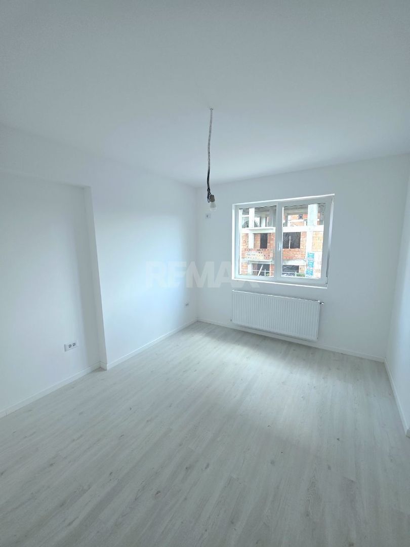 Apartament cu 3 camere în București, România
