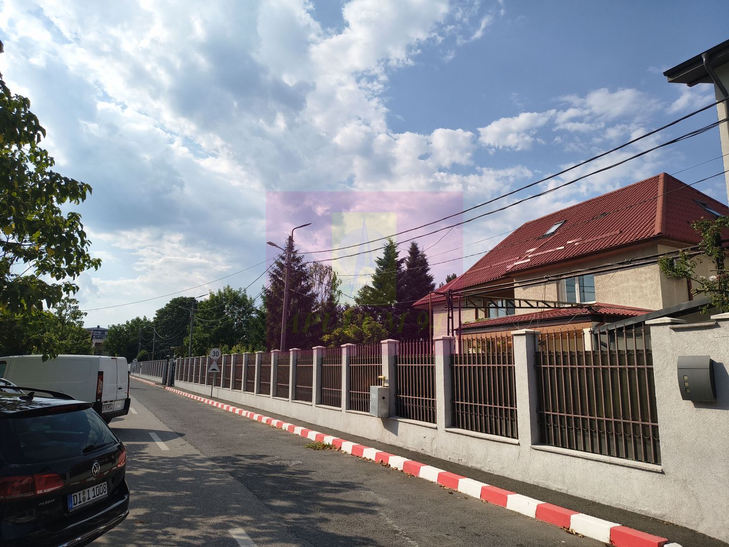 Vila de lângă Catedrala Ortodoxă ,,Sfânta Cuvioasă Parascheva" - imaginea 85