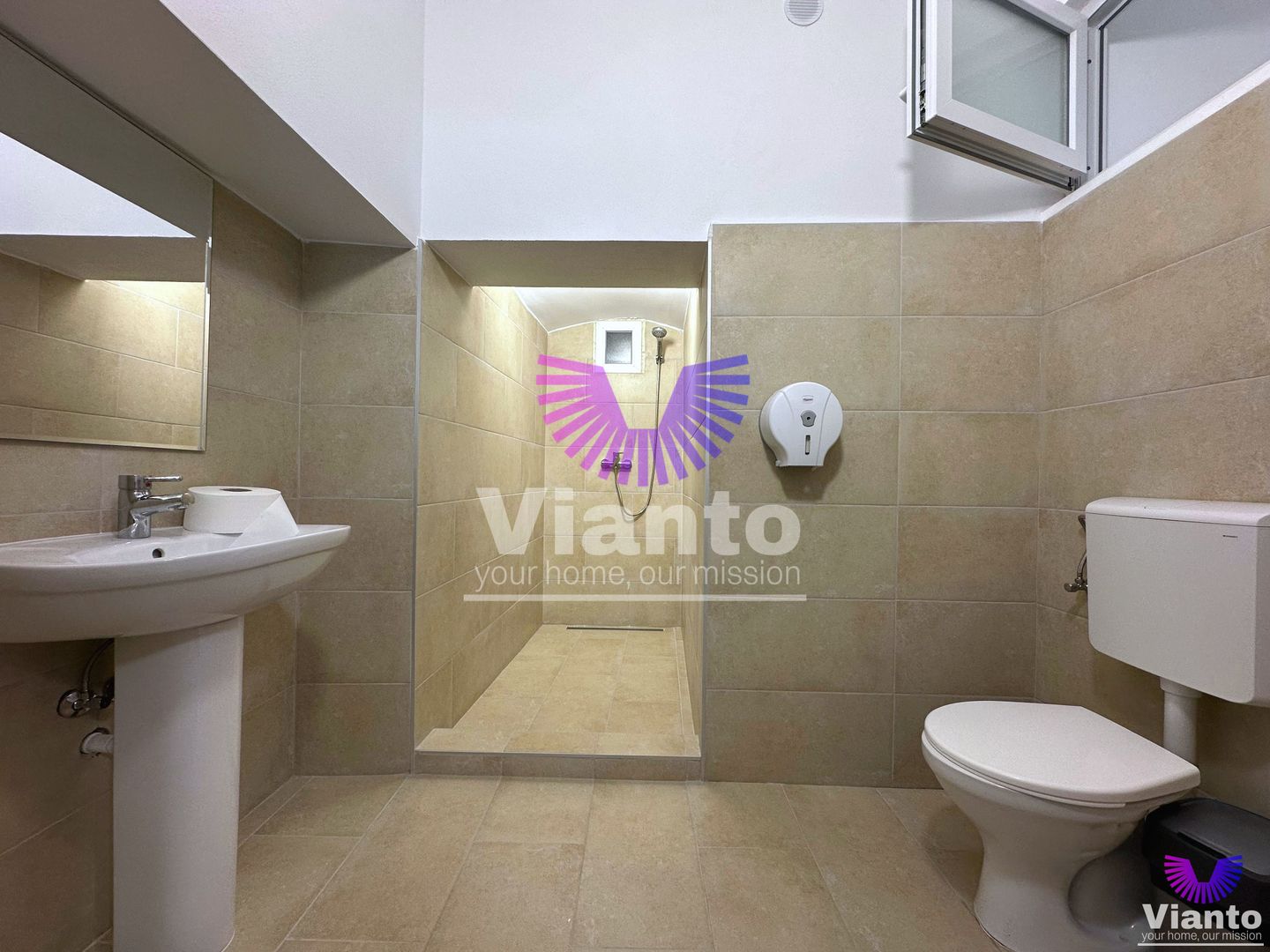 Spatiu Comercial Stradal la Parter - Ultracentral