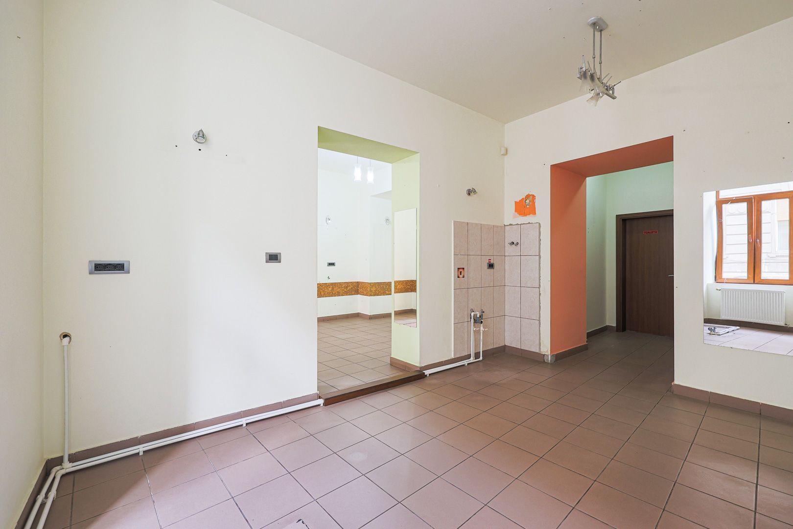Imagine 8 - Spațiu comercial strada Episcopiei nr 1, Pregătit pt afacerea ta!
