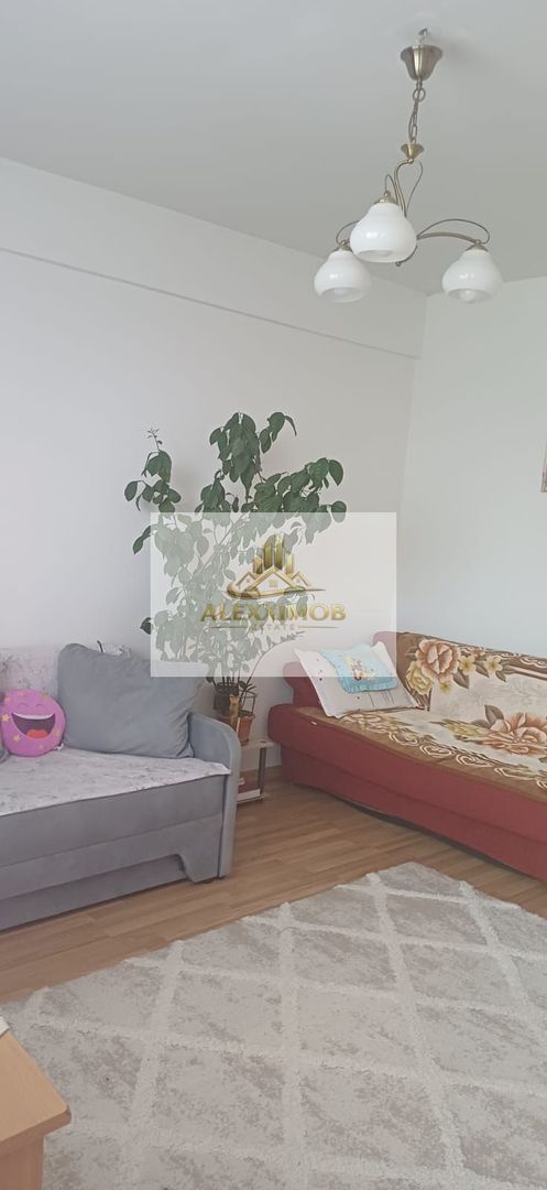 Garsoniera de Vanzare - 2 camere- Metalurgiei - 45 mp