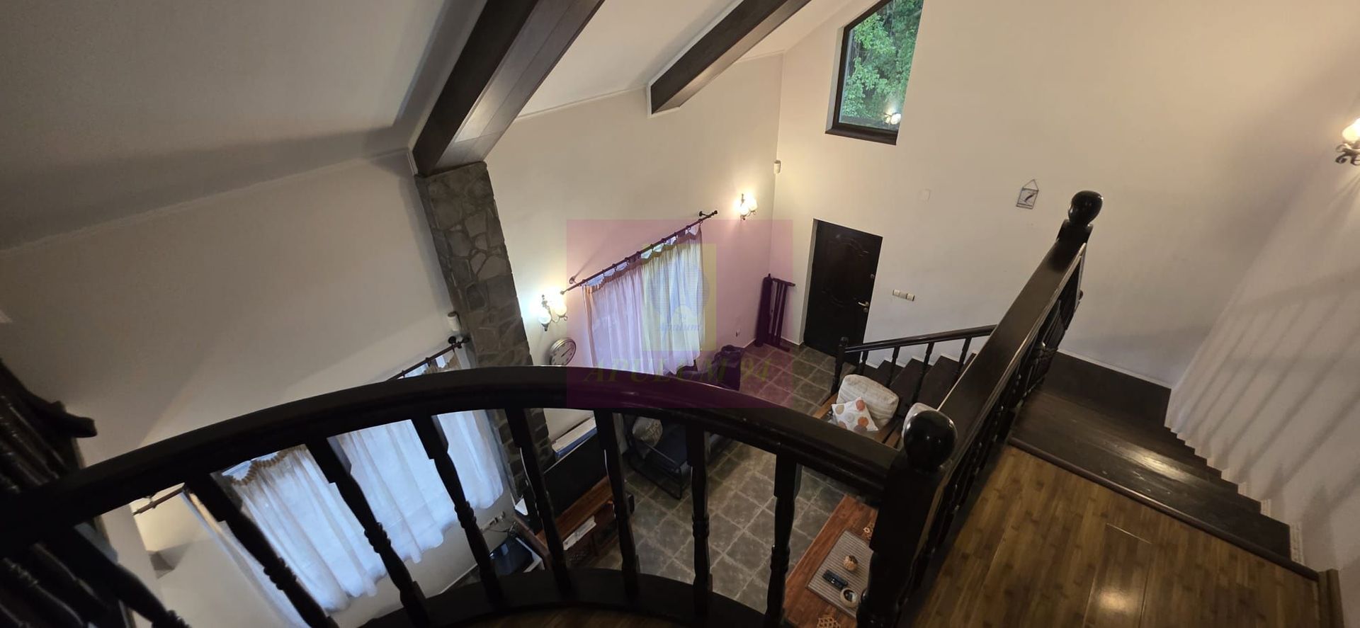 Vila in Sinaia cu parau in curte si view superb - imaginea 17