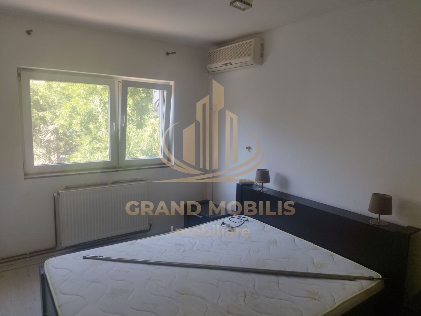 Apartament cu 3 camere, complet renovat și mobilat | Calea Șagului