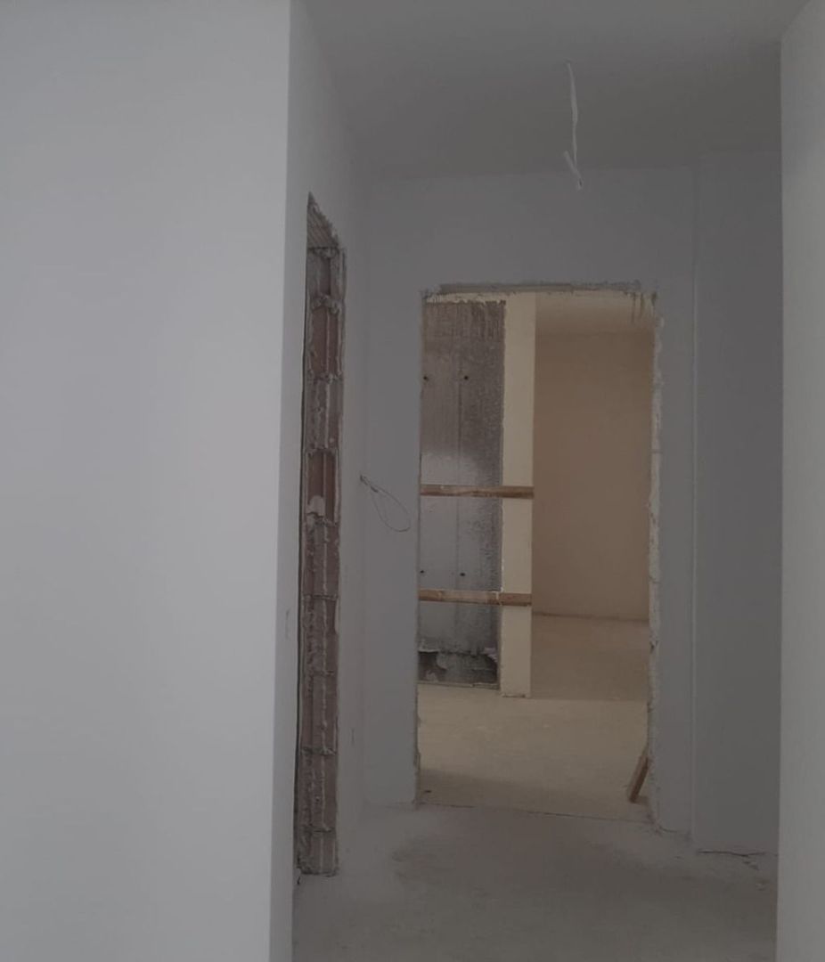 Apartament 3 camere 82 mp + 2 terase de 24 mp zona rezidentiala aerisita - imaginea 8