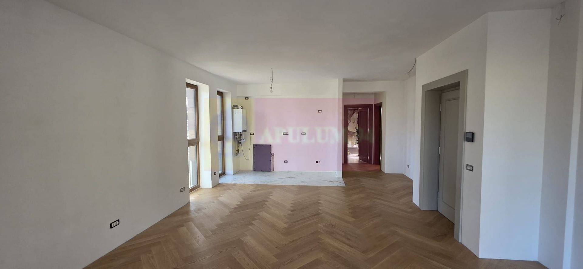 Apartament 2 camere de vânzare la Sinaia - Lux