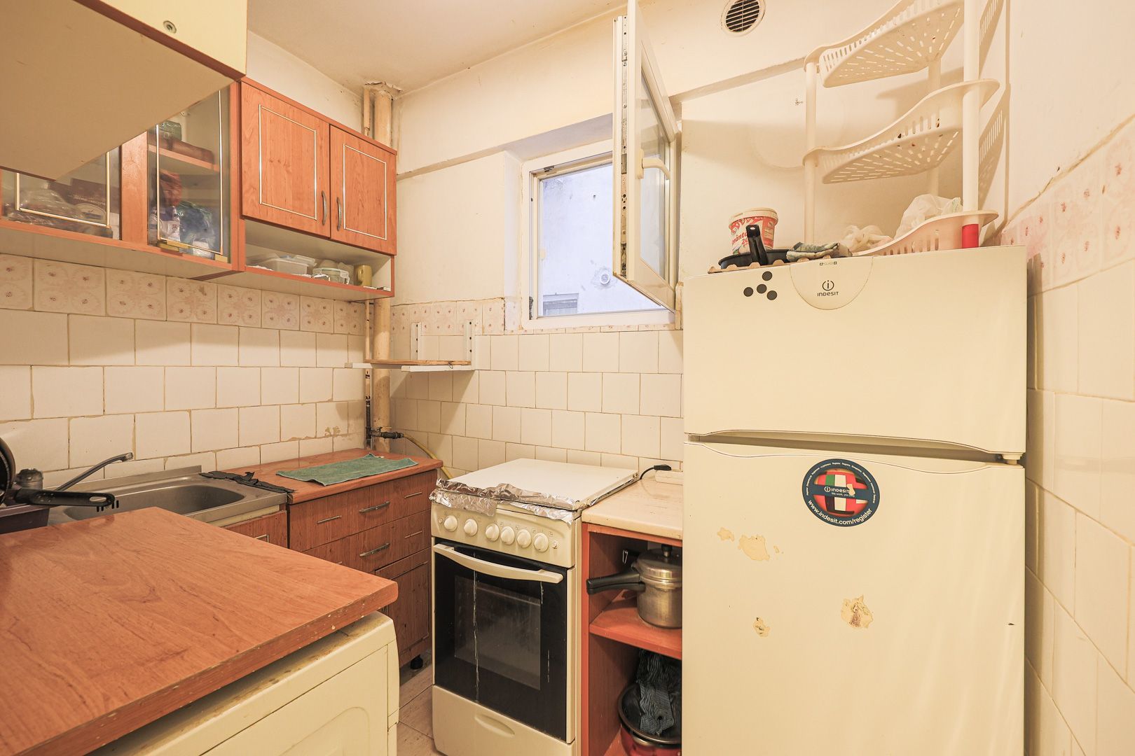 Imagine 4 - Apartament decomandat 2 camere - etaj 1 – Banu Maracine - COMISION 0