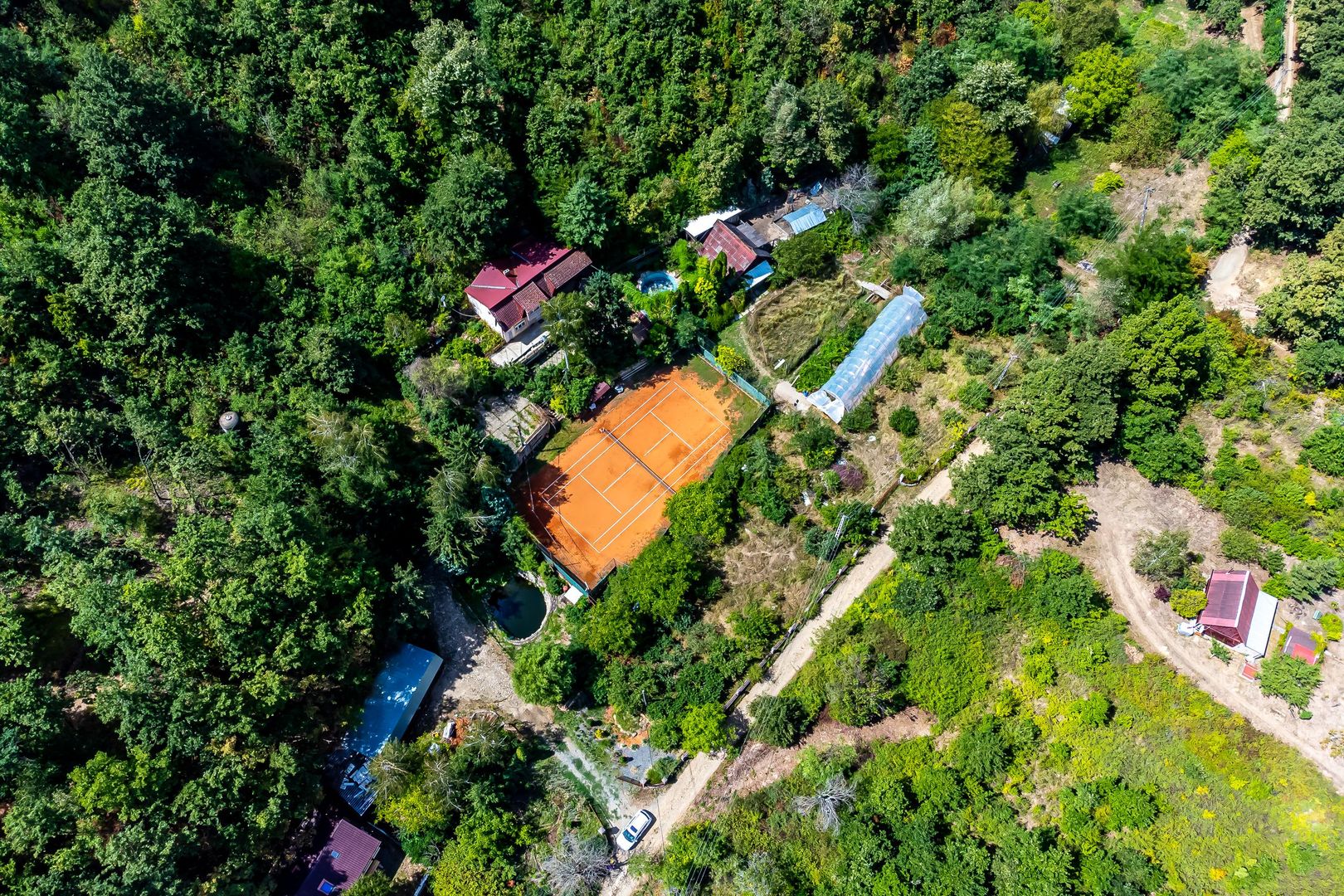 Imagine 15 - PROPRIETATE VÂNDUTĂ Casă conac cu 15.000 mp deal împădurit la Barațca,