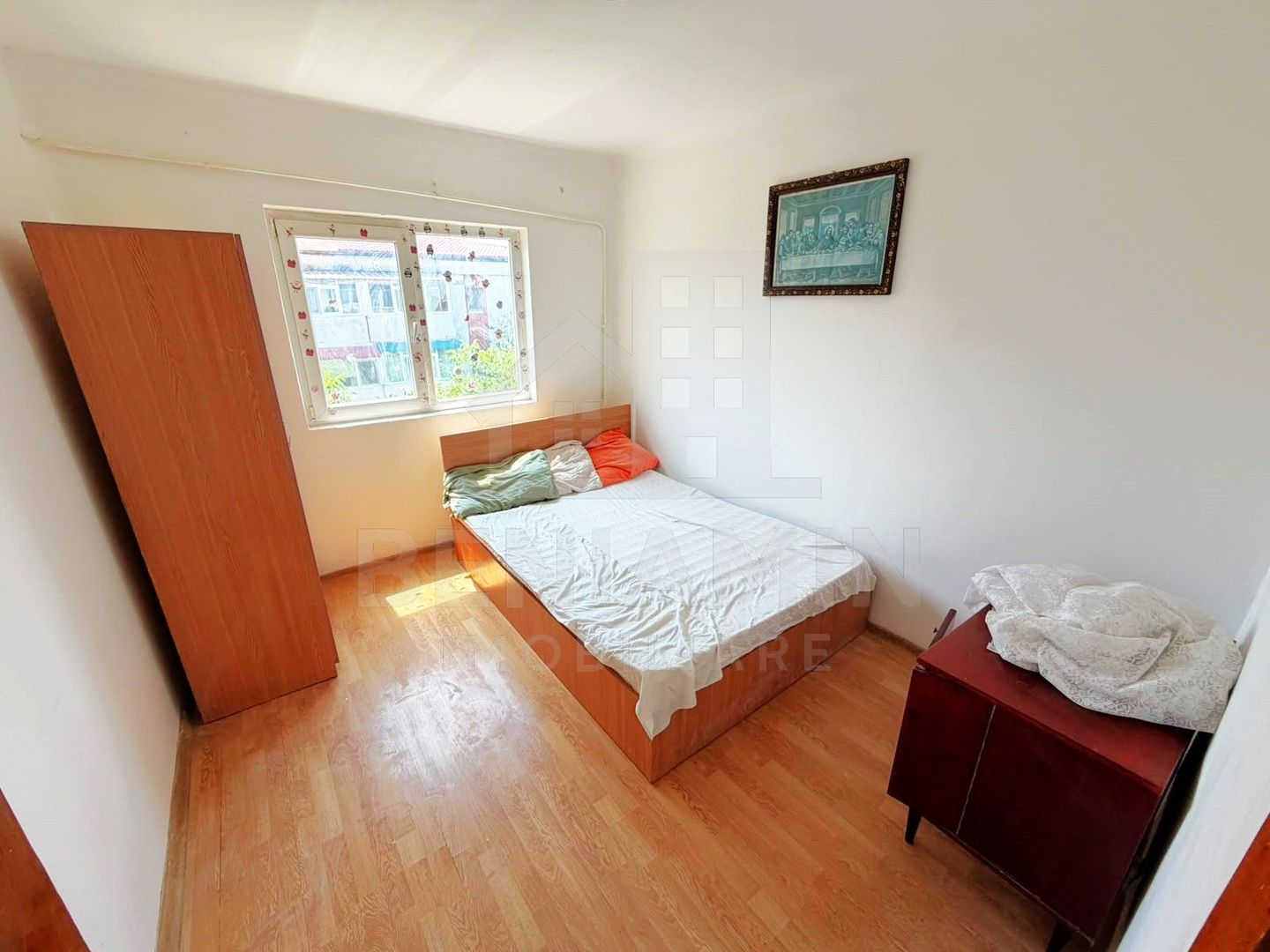 Apartament 4 camere decomandat - Spitalul Judetean - 80mp -1983 - imaginea 3