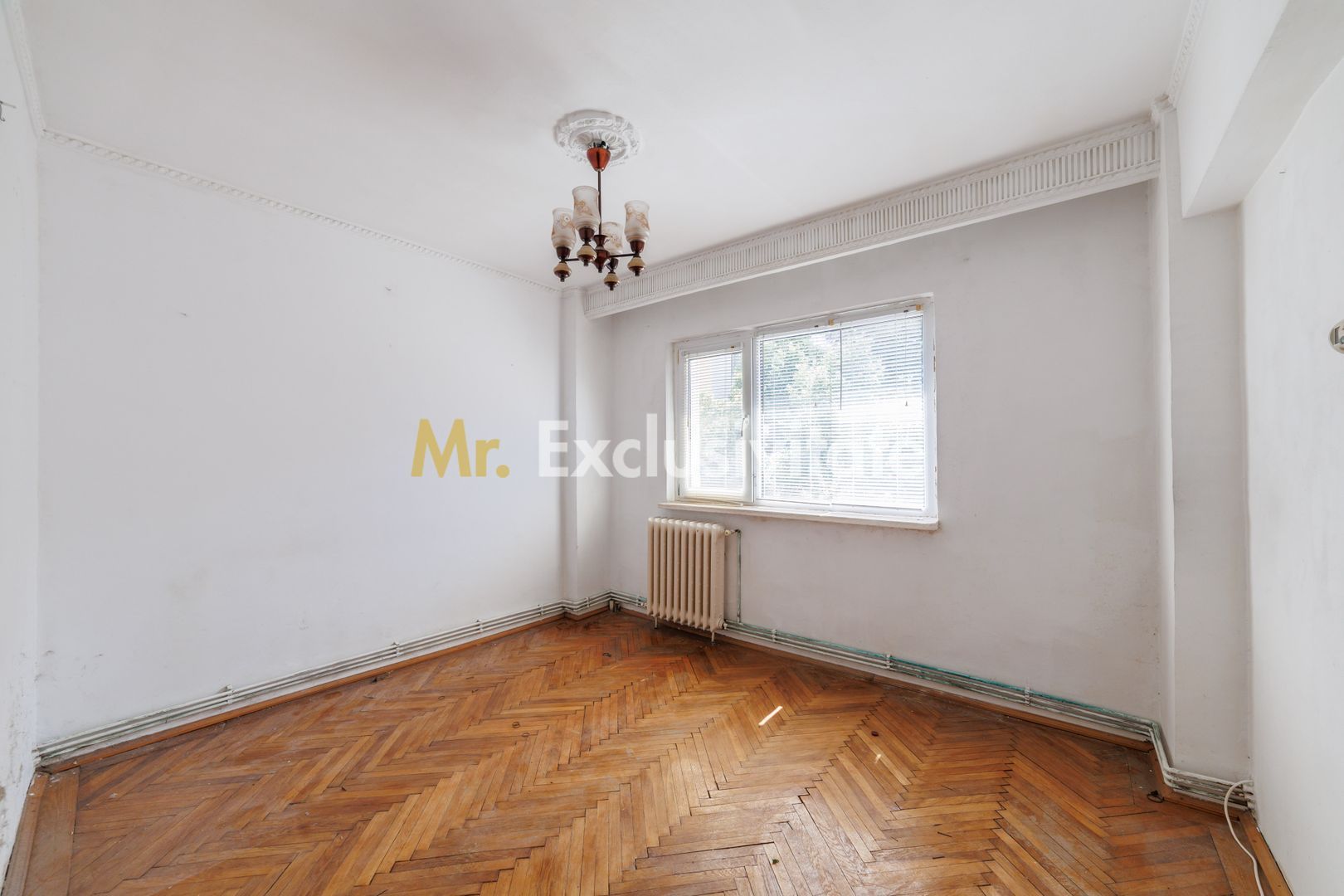 2 camere decomandate, Banat – etaj 2, centrală proprie, zonă excelentă - imaginea 2