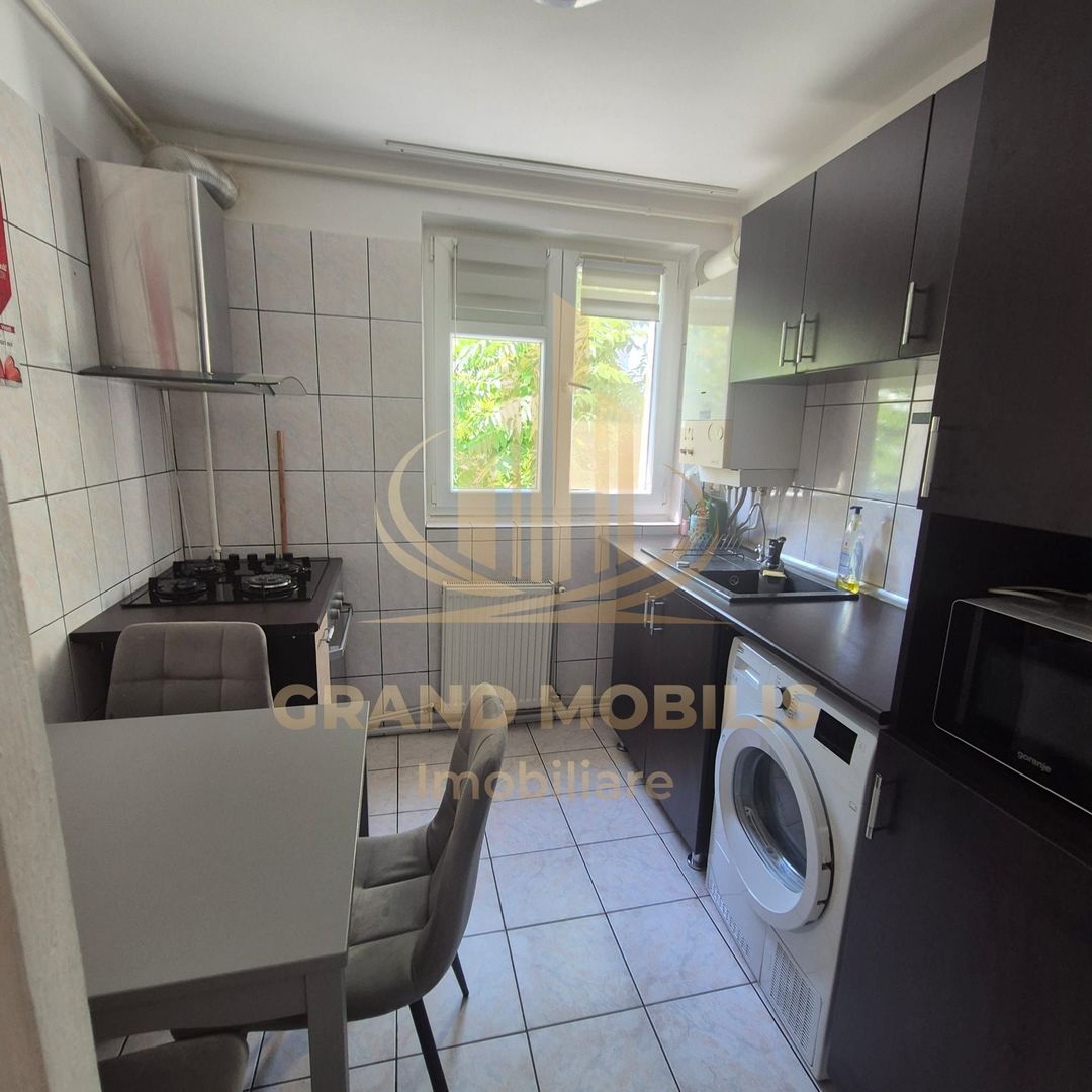 Apartament de vânzare 3 camere-Vitan lânga București Mall - imaginea 5