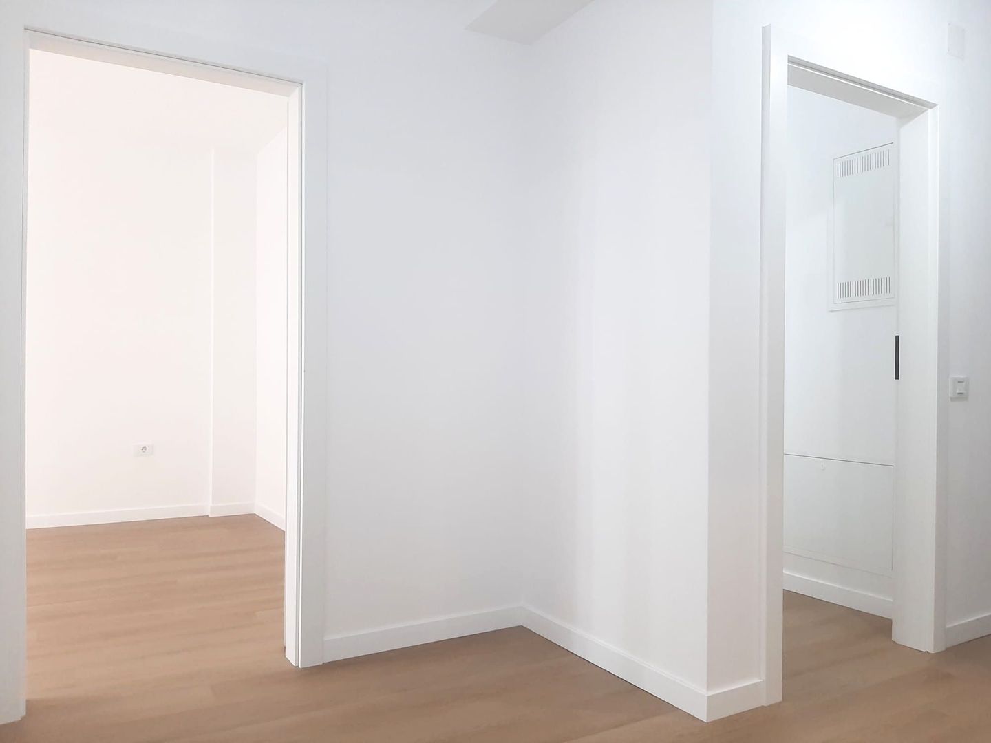 2 Camere Premium în Bartolomeu Zonă în Plină Dezvoltare - imaginea 11