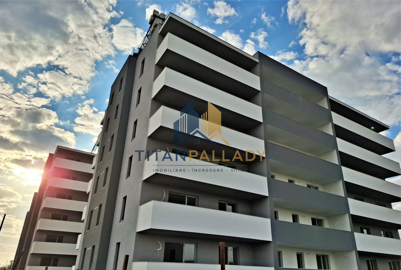 2 Cam-Titan-Pallady- Parcul Teilor- 52 mp- Parcare bonus- Centrala — fotografia 1