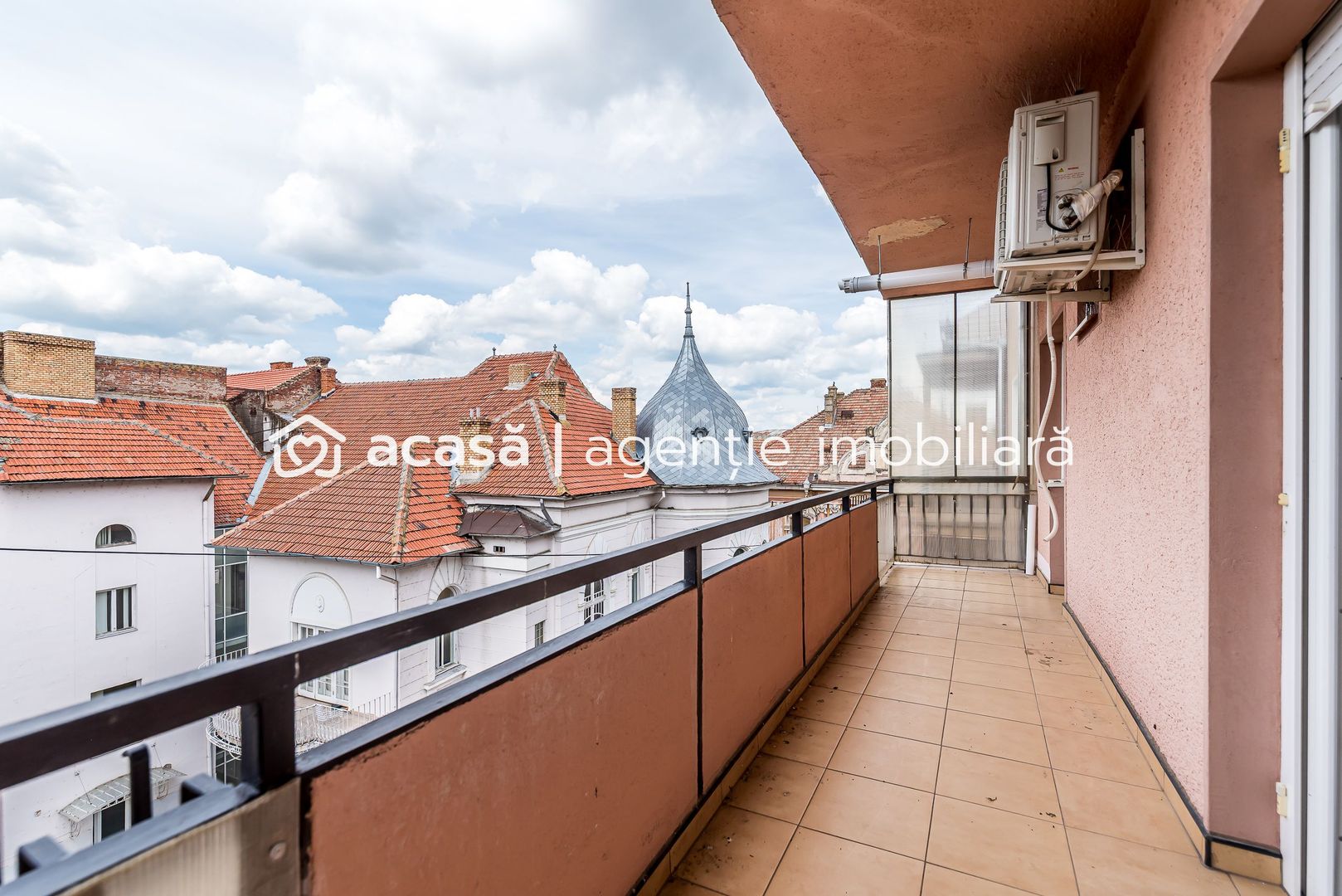 Imagine 4 - Apartament ultrafinisat la cheie cu 2 camere decomandat Piata Mica