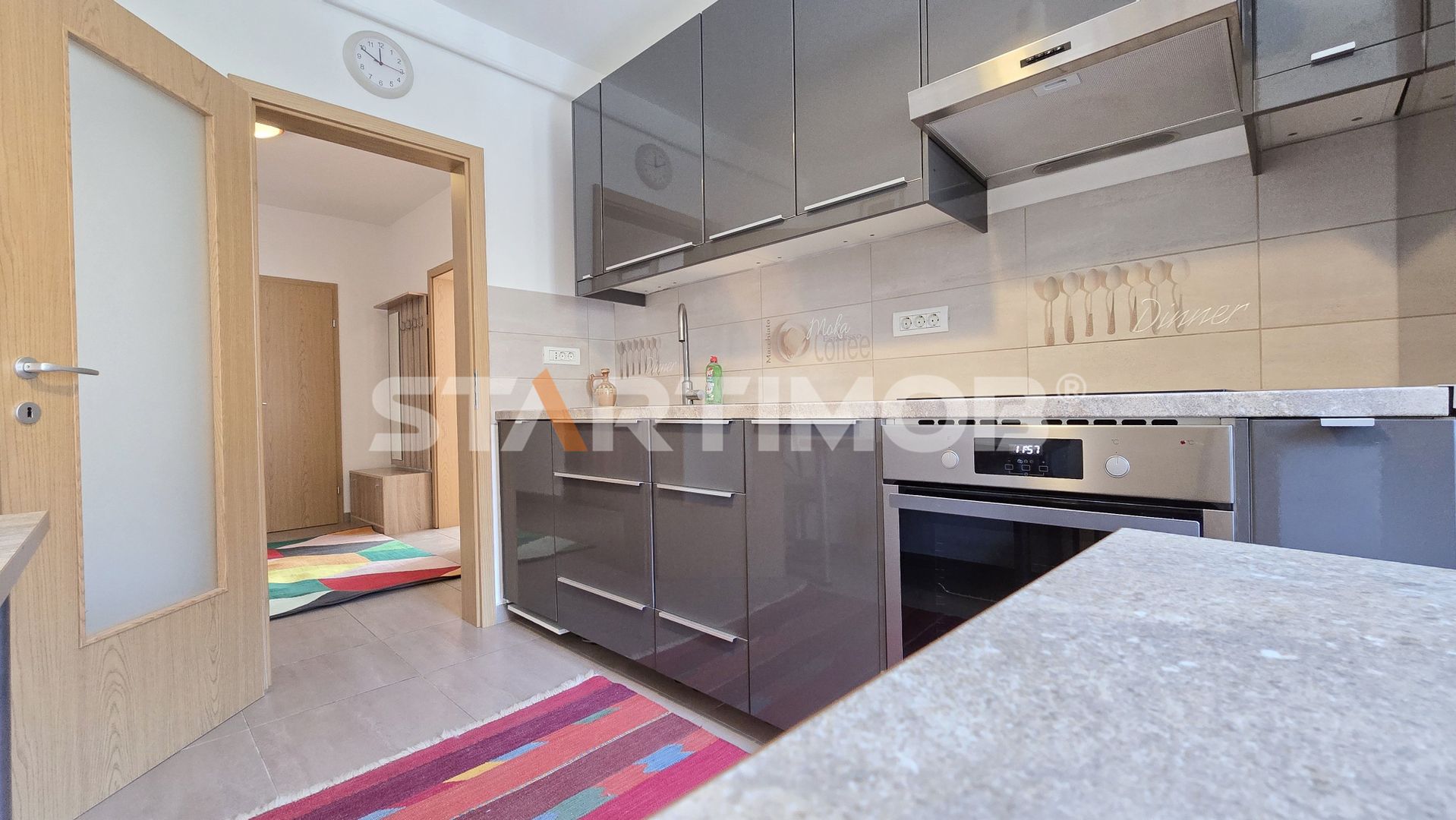 Apartament 3 camere cu parcare si boxa Central